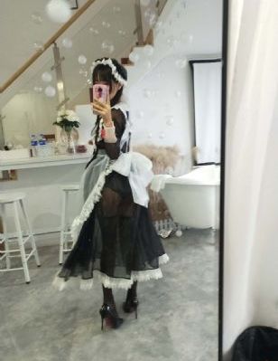 女学生4三级在线播放_剧情片免费高清观看